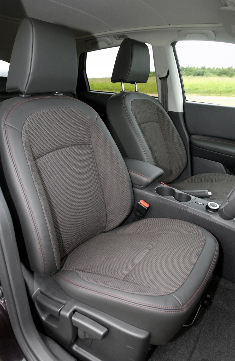  Nissan Qashqai 2007 года  (фото 70 из 100)